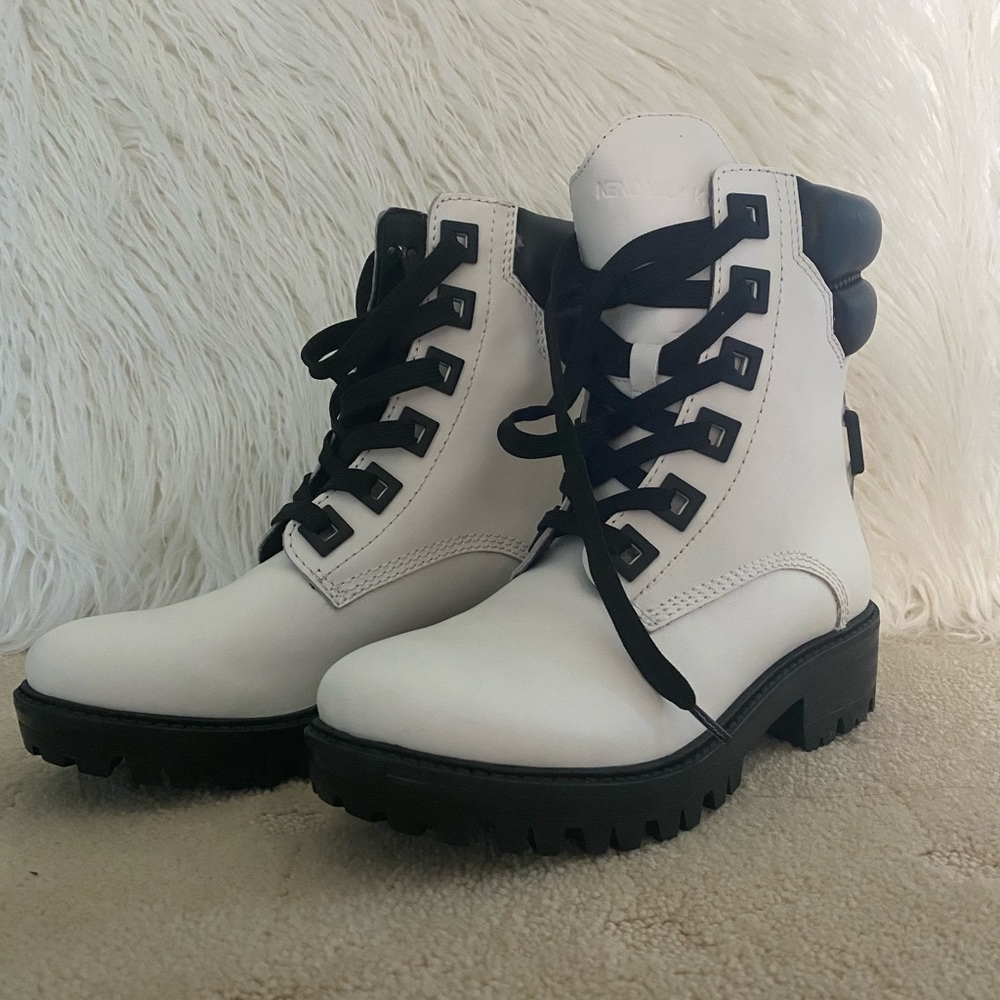 Kendall & Kylie White Combat Boots (size:7)